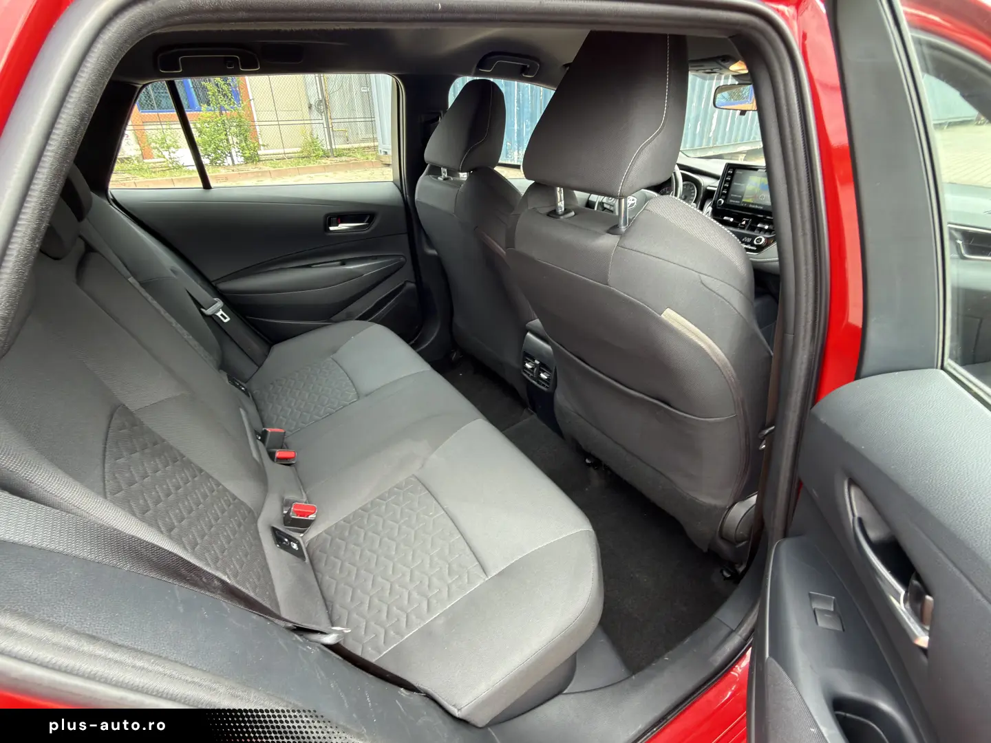 Toyota Corolla 1.8 HSD Business