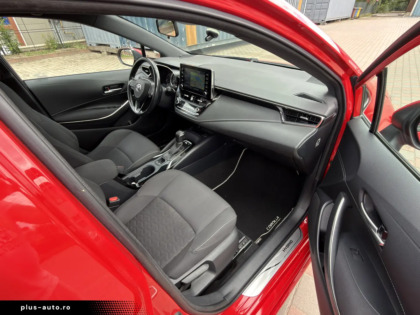 Toyota Corolla 1.8 HSD Business