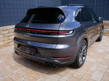 PORSCHE Cayenne E-Hybrid SportDesign P-Display