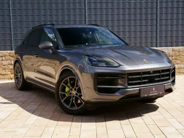 PORSCHE Cayenne E-Hybrid SportDesign P-Display