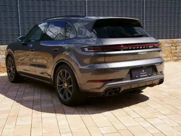 PORSCHE Cayenne E-Hybrid SportDesign P-Display