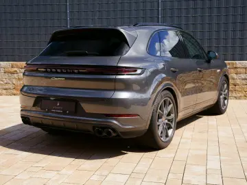 PORSCHE Cayenne E-Hybrid SportDesign P-Display