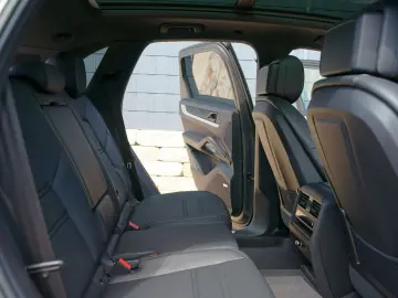 PORSCHE Cayenne E-Hybrid SportDesign P-Display