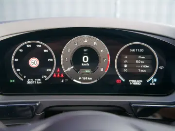 PORSCHE Cayenne E-Hybrid SportDesign P-Display