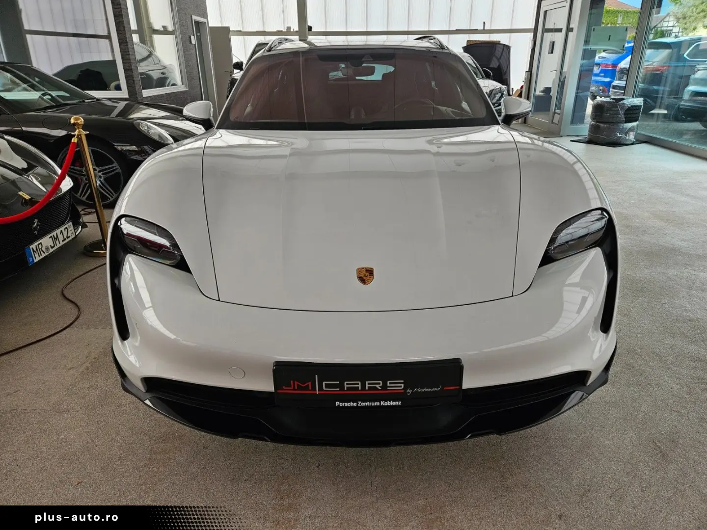 PORSCHE Taycan 4 CrossTurismo InnoDr 21  BeifDisp Matrix