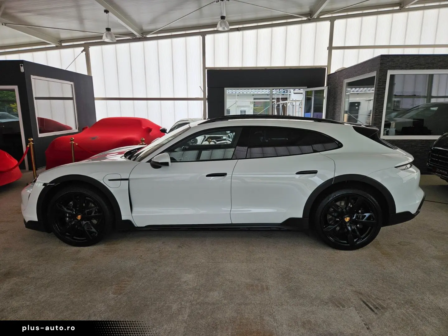 PORSCHE Taycan 4 CrossTurismo InnoDr 21  BeifDisp Matrix