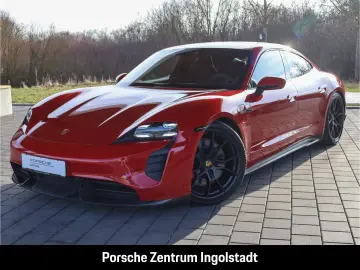 PORSCHE Taycan GTS Panorama Beifahrerdisplay Wärmepumpe