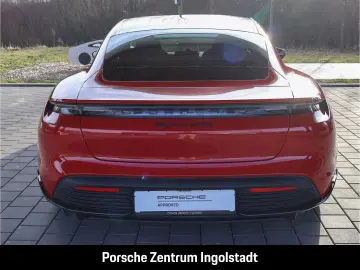 PORSCHE Taycan GTS Panorama Beifahrerdisplay Wärmepumpe