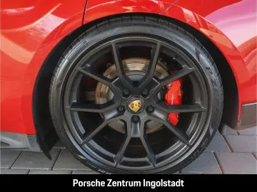PORSCHE Taycan GTS Panorama Beifahrerdisplay Wärmepumpe
