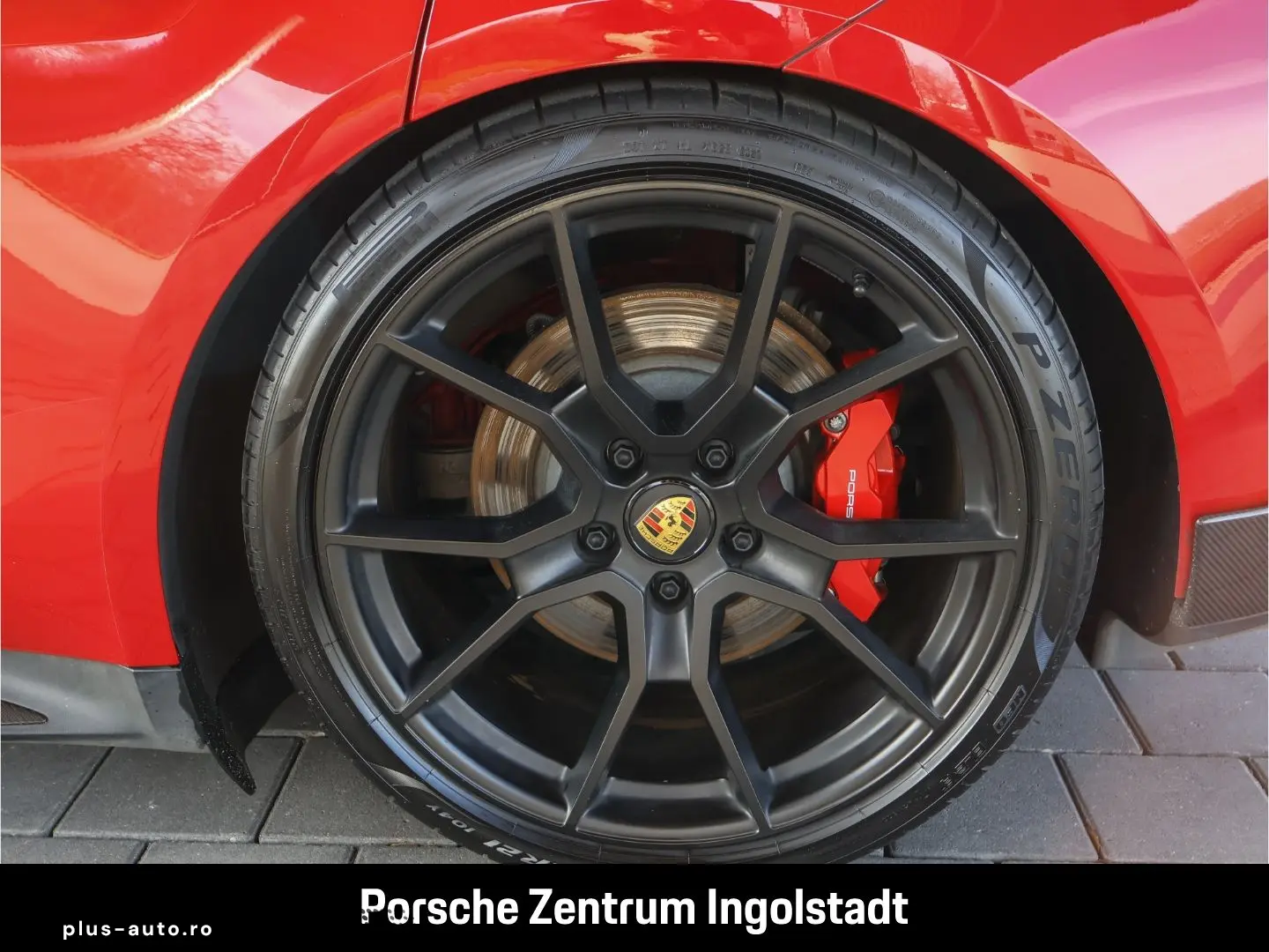 PORSCHE Taycan GTS Panorama Beifahrerdisplay Wärmepumpe
