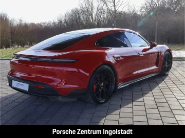 PORSCHE Taycan GTS Panorama Beifahrerdisplay Wärmepumpe