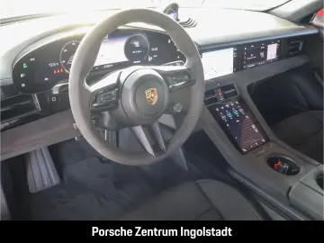 PORSCHE Taycan GTS Panorama Beifahrerdisplay Wärmepumpe