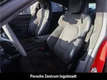 PORSCHE Taycan GTS Panorama Beifahrerdisplay Wärmepumpe