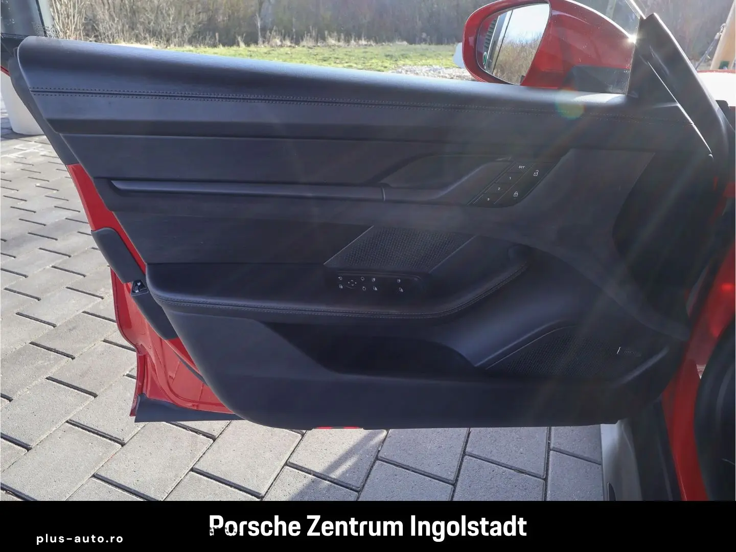 PORSCHE Taycan GTS Panorama Beifahrerdisplay Wärmepumpe