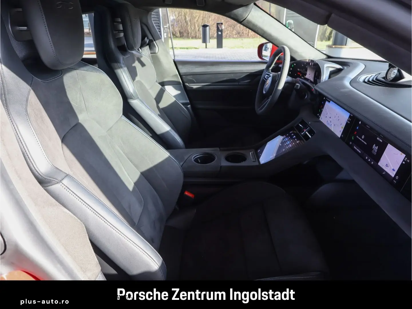 PORSCHE Taycan GTS Panorama Beifahrerdisplay Wärmepumpe