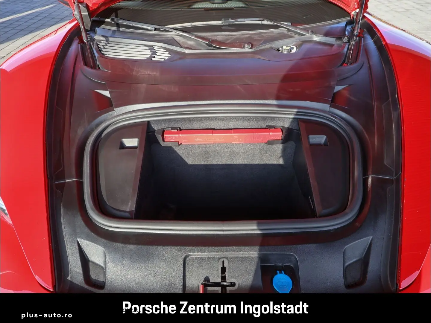 PORSCHE Taycan GTS Panorama Beifahrerdisplay Wärmepumpe