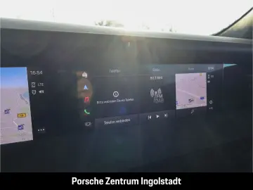 PORSCHE Taycan GTS Panorama Beifahrerdisplay Wärmepumpe
