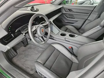 PORSCHE Taycan 4 CrossTurismo InnoD 360  Pano Headup 18W
