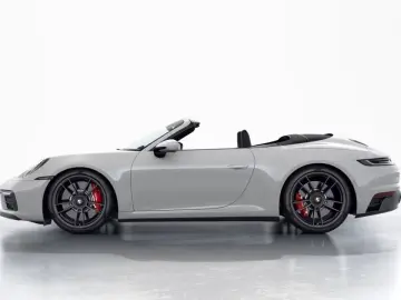 PORSCHE 911 Carrera GTS