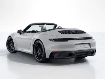 PORSCHE 911 Carrera GTS