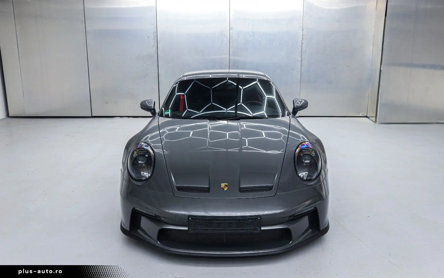PORSCHE 992 GT3 Touring Lift Carbon Seats Matrix Bose