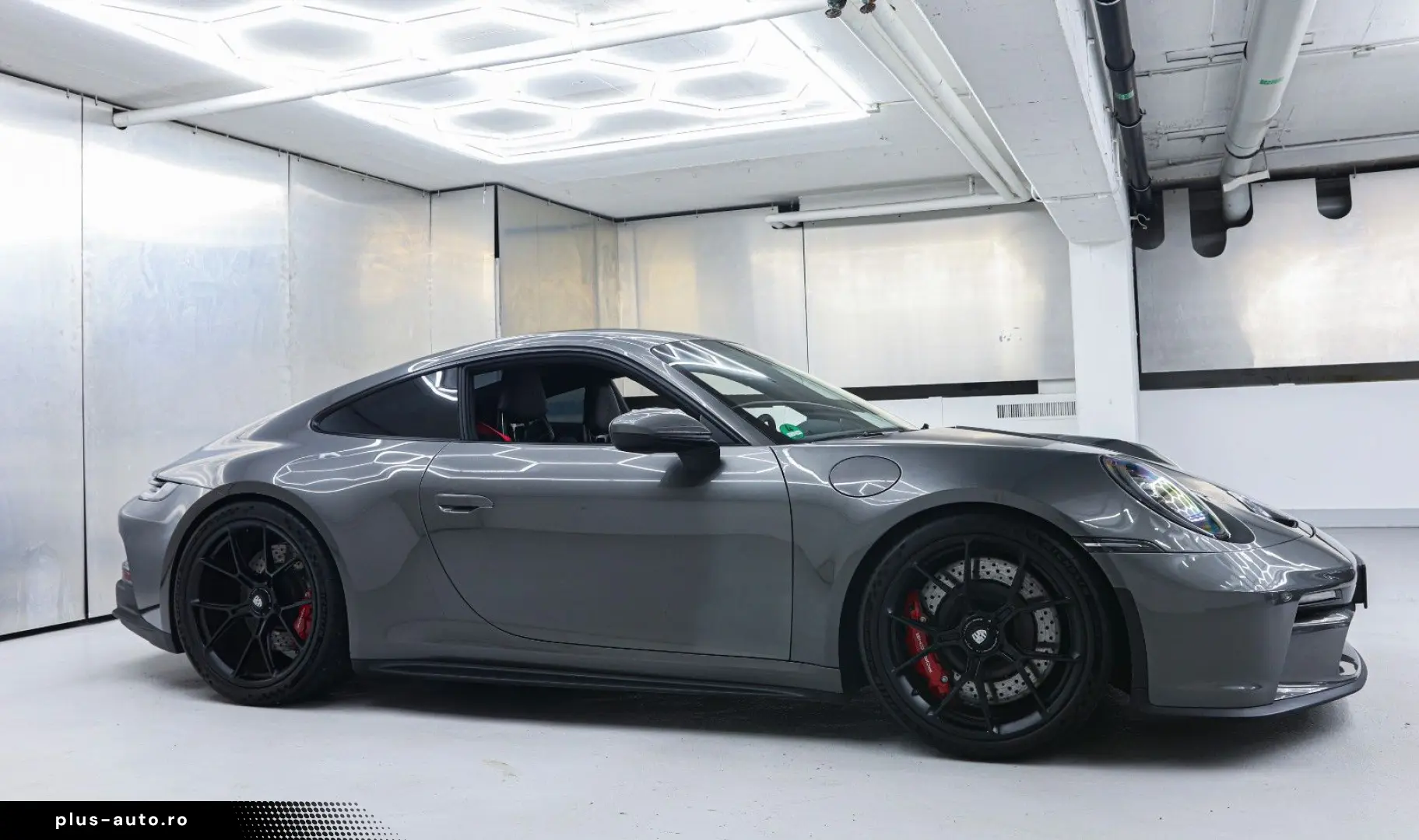 PORSCHE 992 GT3 Touring Lift Carbon Seats Matrix Bose