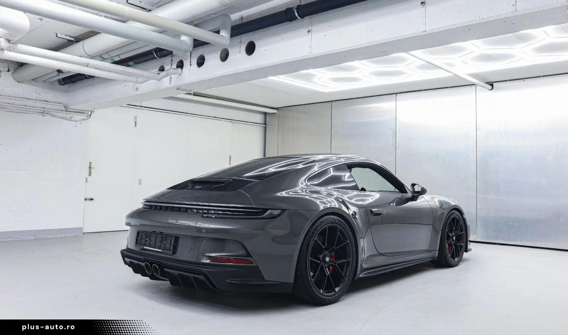 PORSCHE 992 GT3 Touring Lift Carbon Seats Matrix Bose