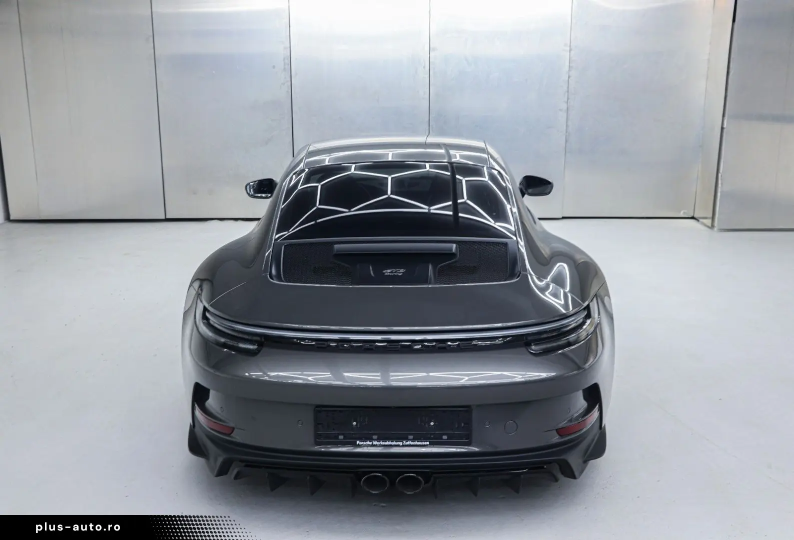 PORSCHE 992 GT3 Touring Lift Carbon Seats Matrix Bose