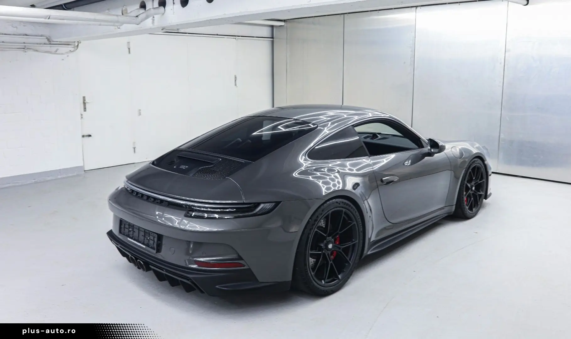 PORSCHE 992 GT3 Touring Lift Carbon Seats Matrix Bose