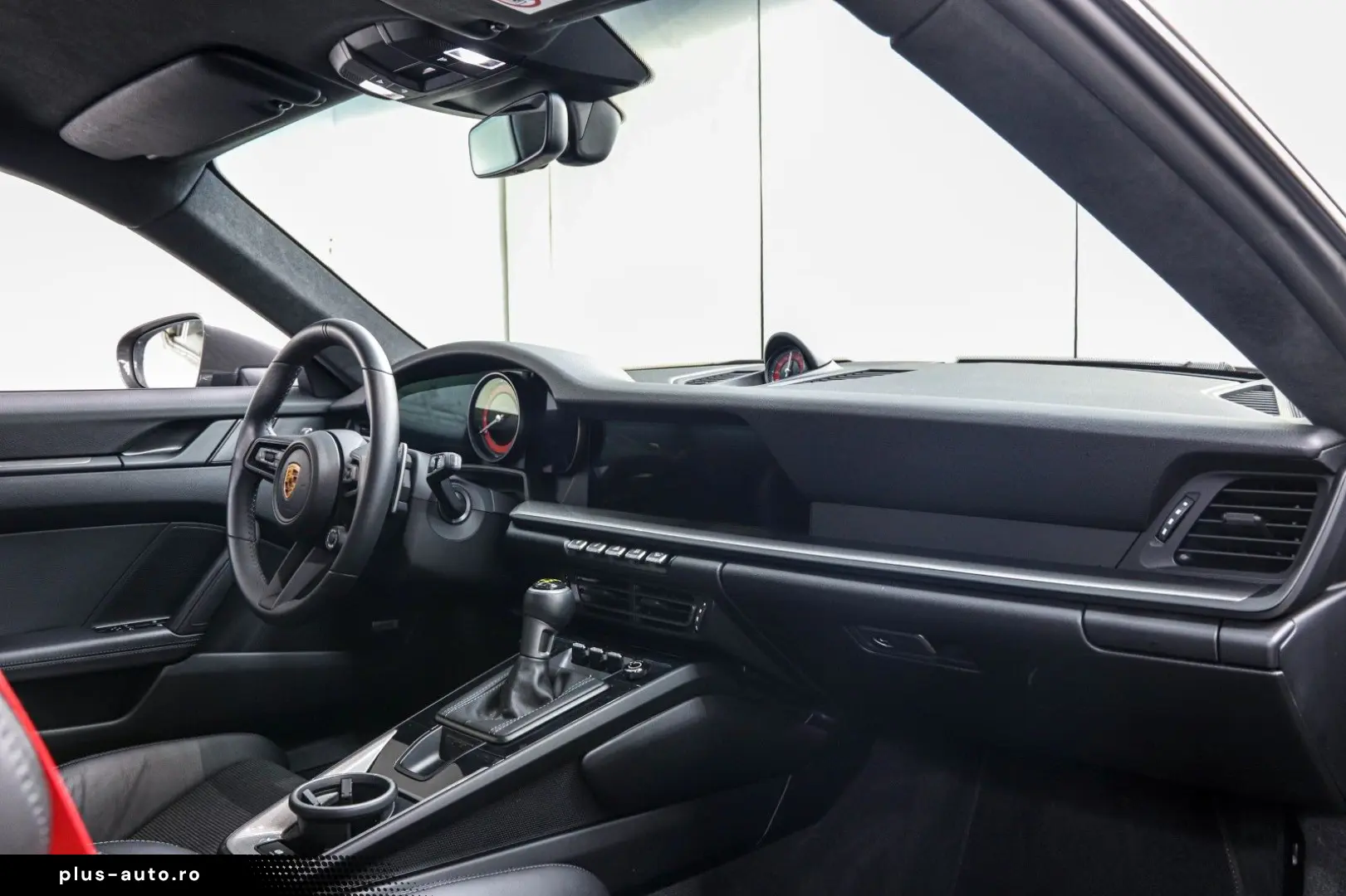 PORSCHE 992 GT3 Touring Lift Carbon Seats Matrix Bose