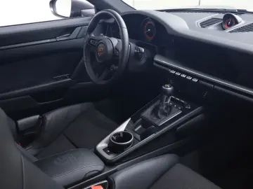 PORSCHE 992 GT3 Touring Lift Carbon Seats Matrix Bose