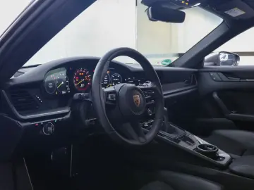 PORSCHE 992 GT3 Touring Lift Carbon Seats Matrix Bose