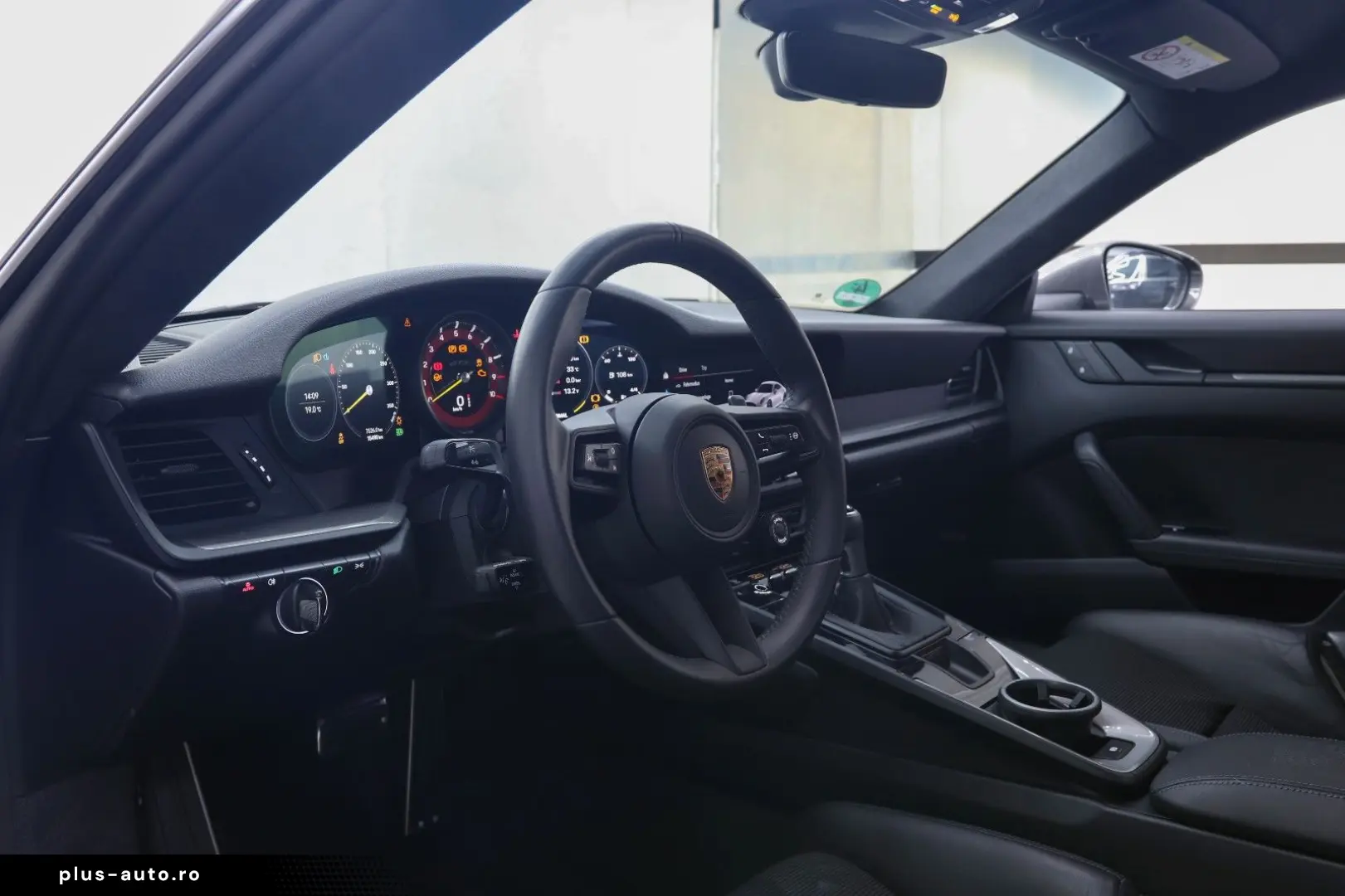 PORSCHE 992 GT3 Touring Lift Carbon Seats Matrix Bose