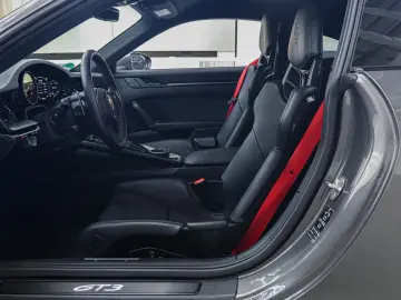 PORSCHE 992 GT3 Touring Lift Carbon Seats Matrix Bose