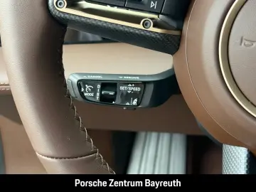 PORSCHE Taycan GTS