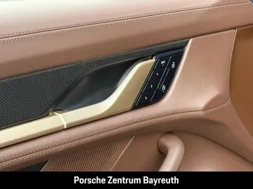 PORSCHE Taycan GTS