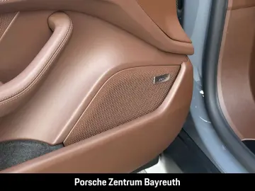 PORSCHE Taycan GTS
