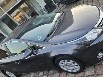 Toyota Avensis 2.0 Diesel Facelift