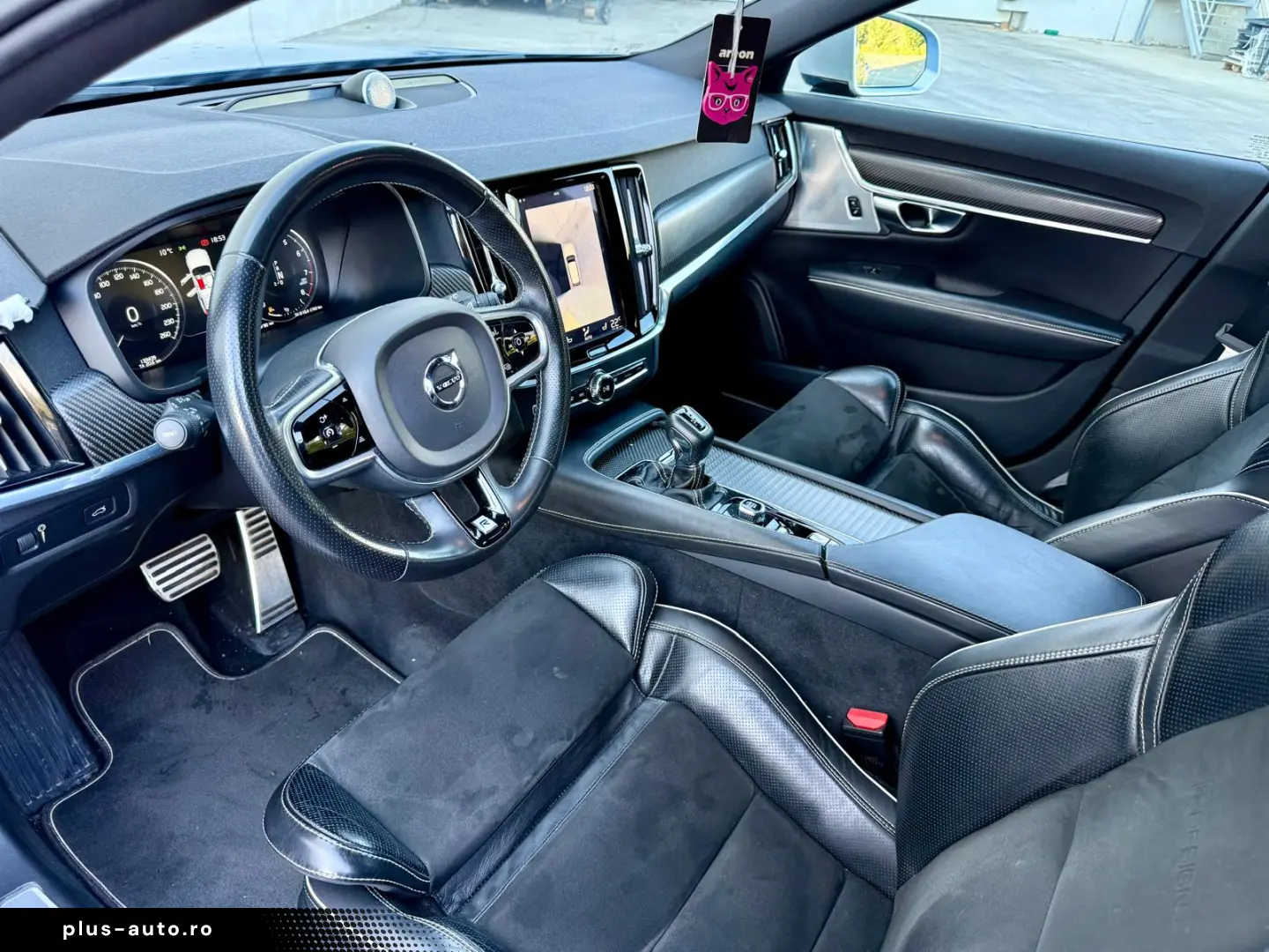 Volvo V90