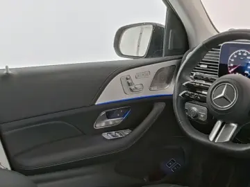 MERCEDES-BENZ GLE 400 e 4M AMG Night Multibeam Airmatic AHK
