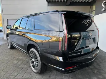 Cadillac Escalade FACELIFT MY26 6.2 V8 ESV Sport Platin