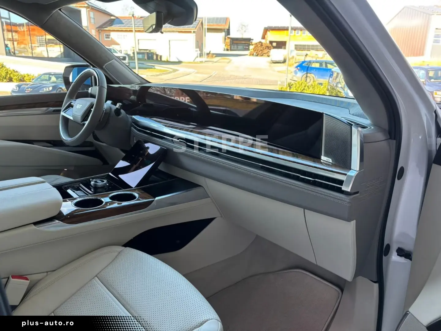 Cadillac Escalade FACELIFT MY26 6.2 V8 Sport Platinum 2