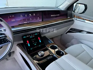 Cadillac Escalade FACELIFT MY26 6.2 V8 Sport Platinum 2