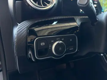 Mercedes-Benz A-250