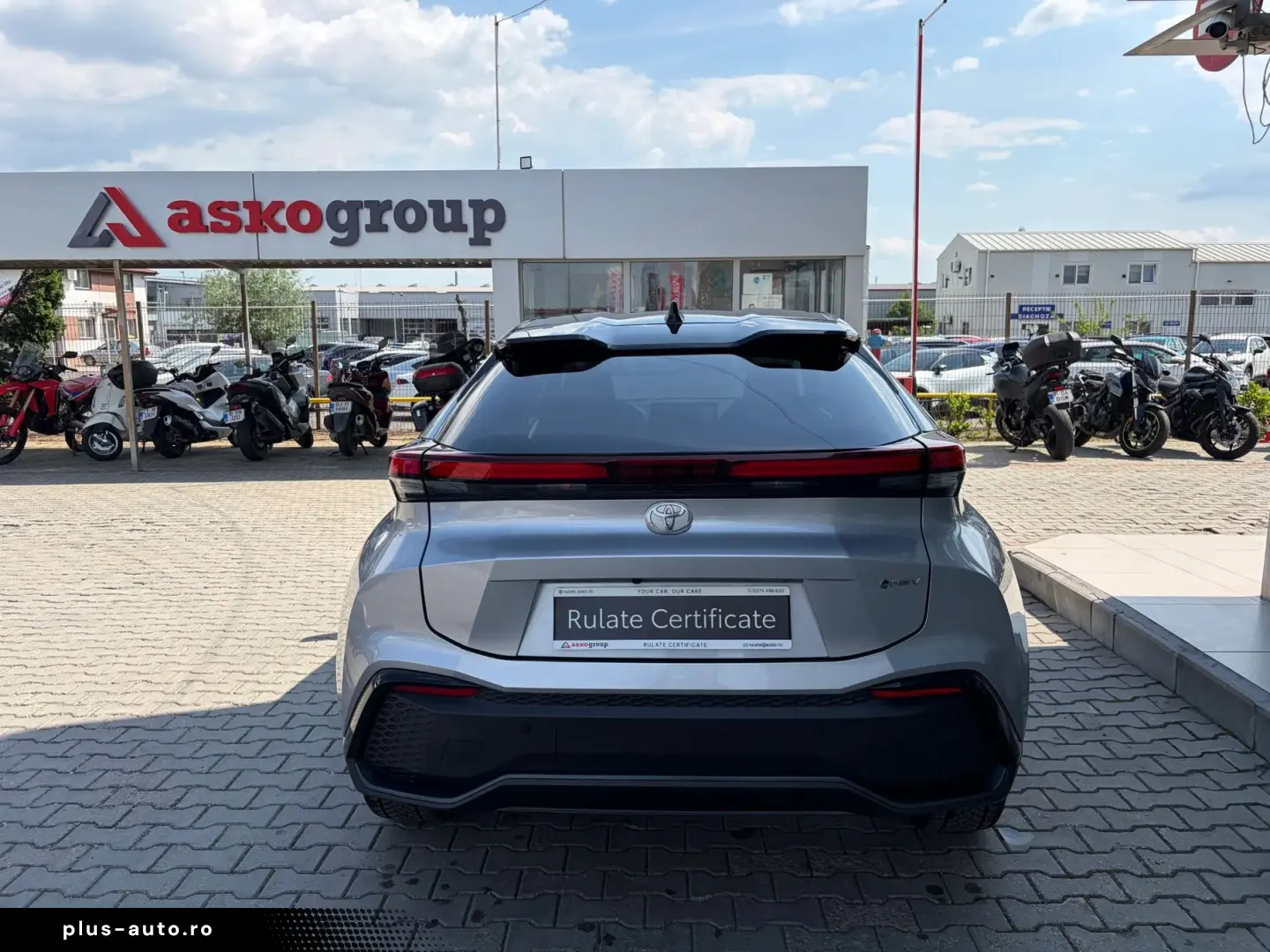TOYOTA C-HR  Executive 1.8 HEV   Car No. 152
