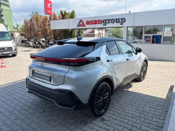 TOYOTA C-HR  Executive 1.8 HEV   Car No. 152