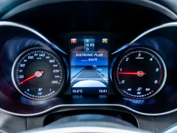 Mercedes-Benz GLC 250d 4MATIC AMG Line