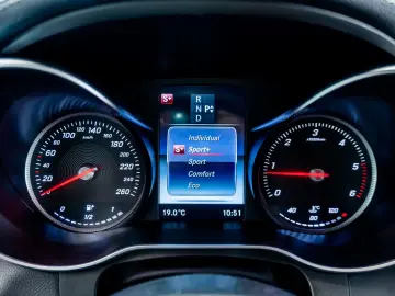 Mercedes-Benz GLC 250d 4MATIC AMG Line