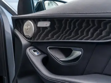 Mercedes-Benz GLC 250d 4MATIC AMG Line