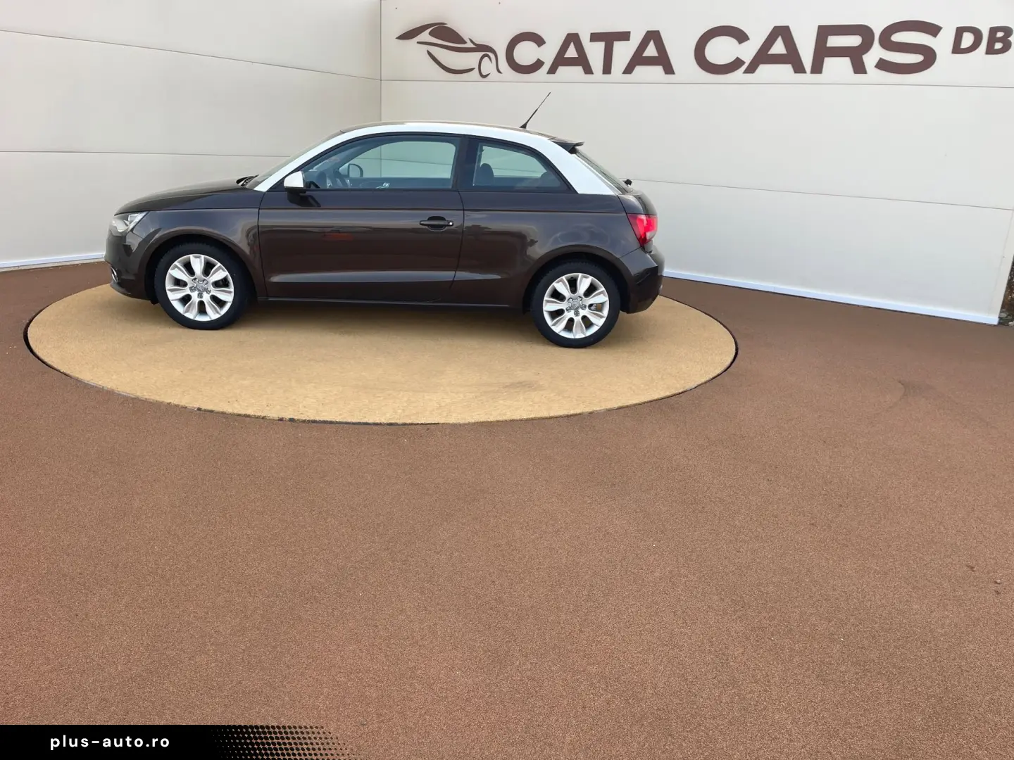 Audi A1 1.2TFSI  86CP  Euro5  BI-Xenon  Comenzi volan  PDC